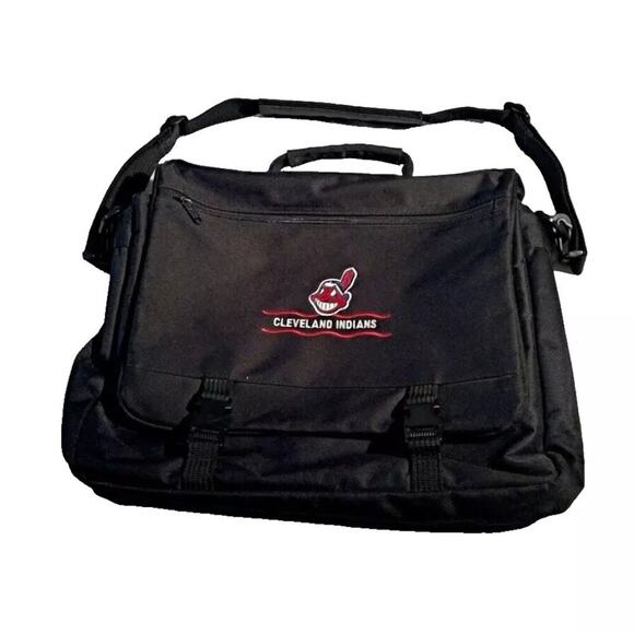 VTG Air Bag Cleveland Indians Black Messenger Bag Chief Wahoo MLB Guardians - Picture 1 of 7